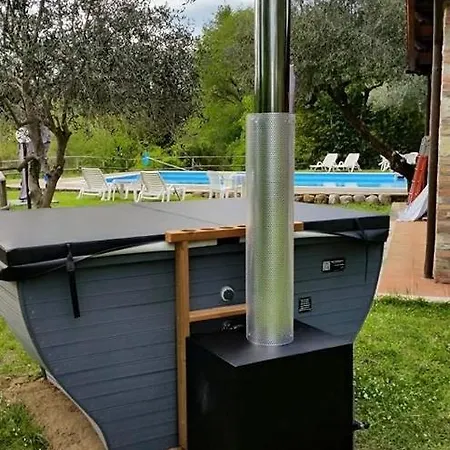 Apartment Madonna Della Sanita Sleeps 2 Pool T763599 Città della Pieve