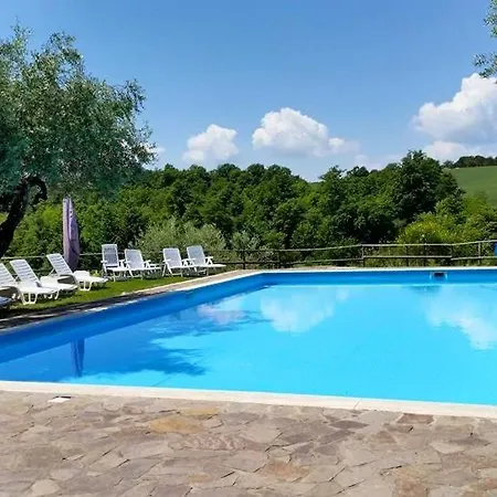 Madonna Della Sanita Sleeps 2 Pool T763599 * Città della Pieve